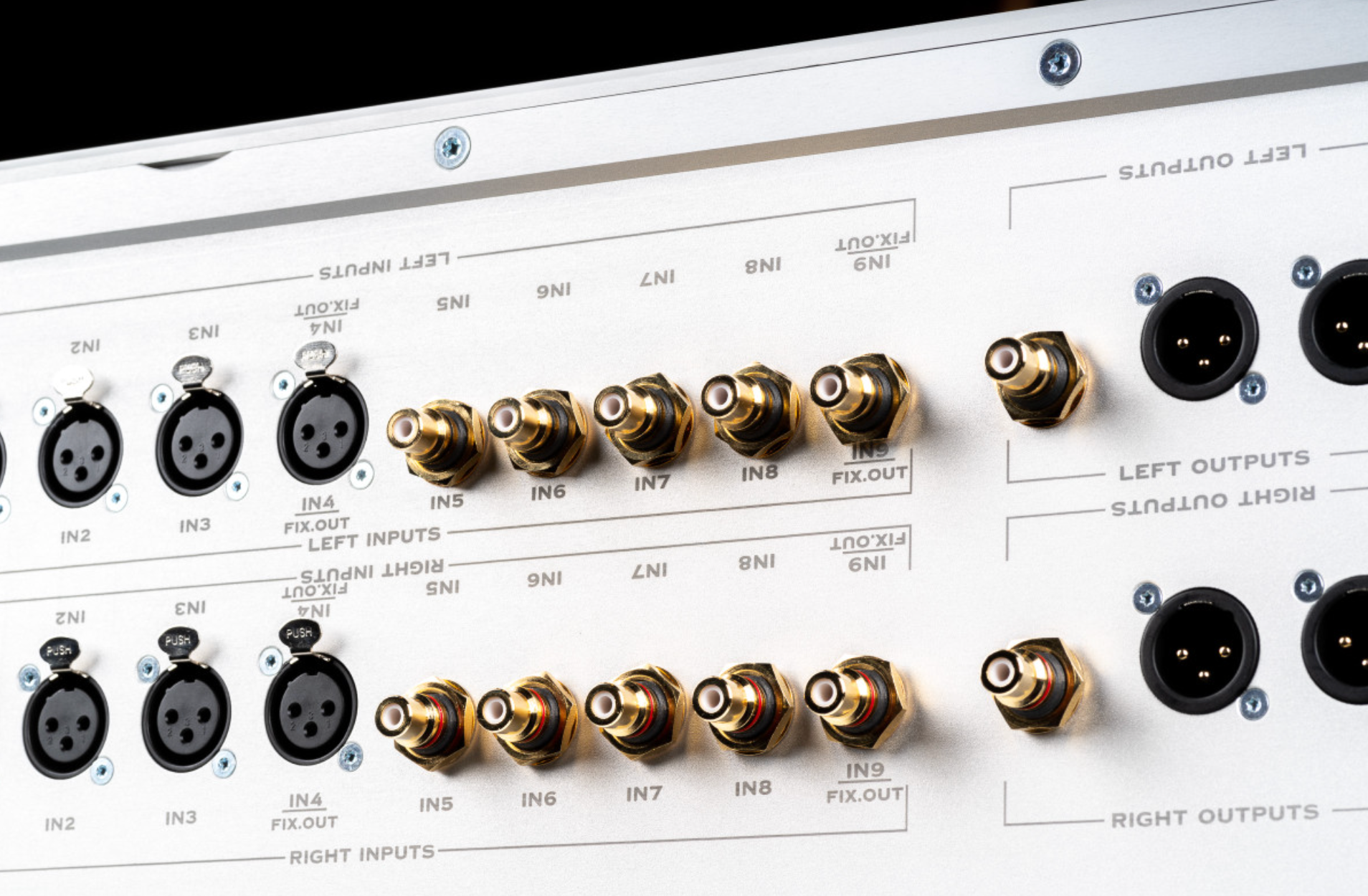 Canor Hyperion P1 Vacuum Tube Preamplifier in Silver. Back of unit