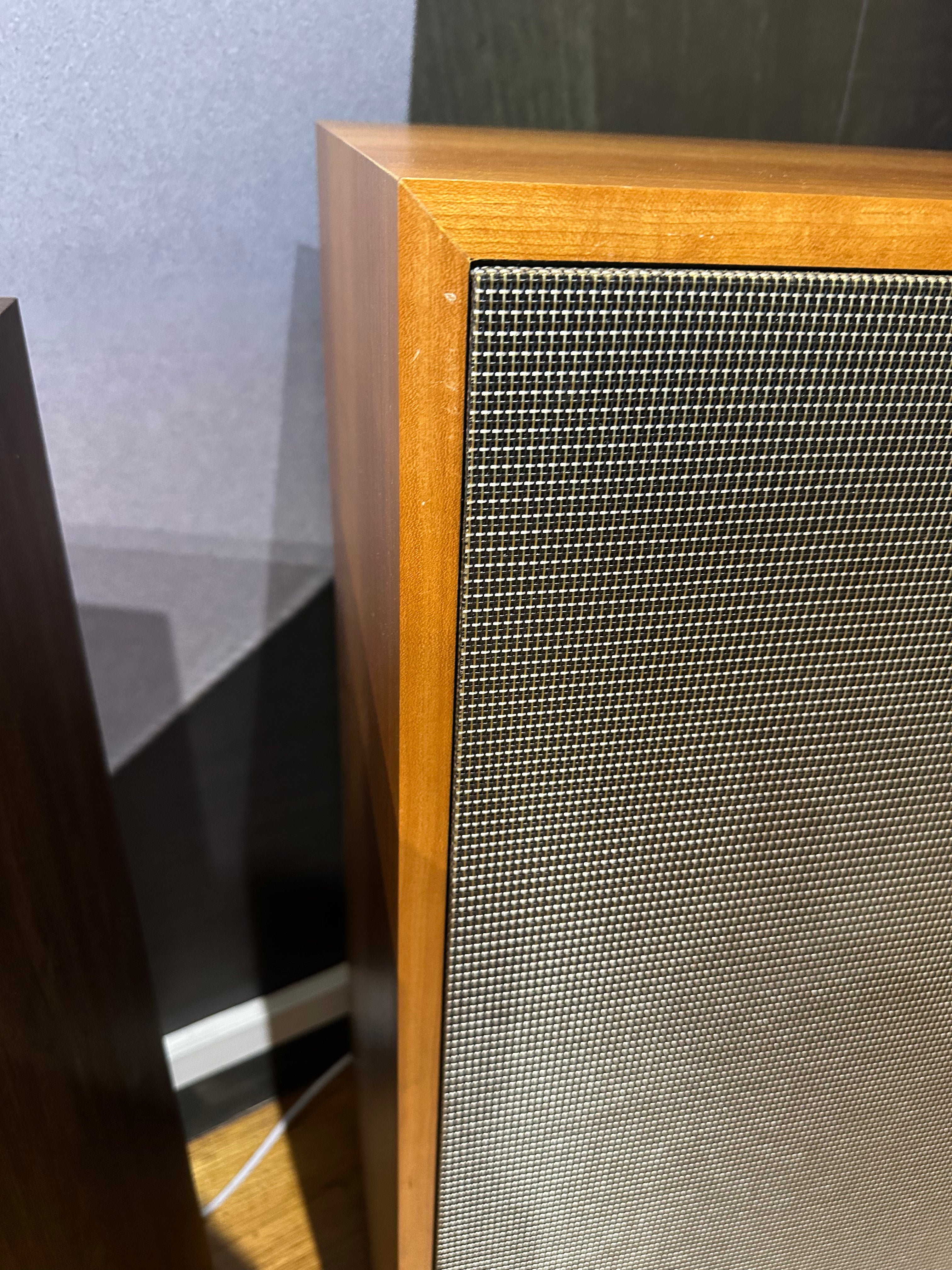 Klipsch Cornwall IV Floorstanding Speakers (ex-display)