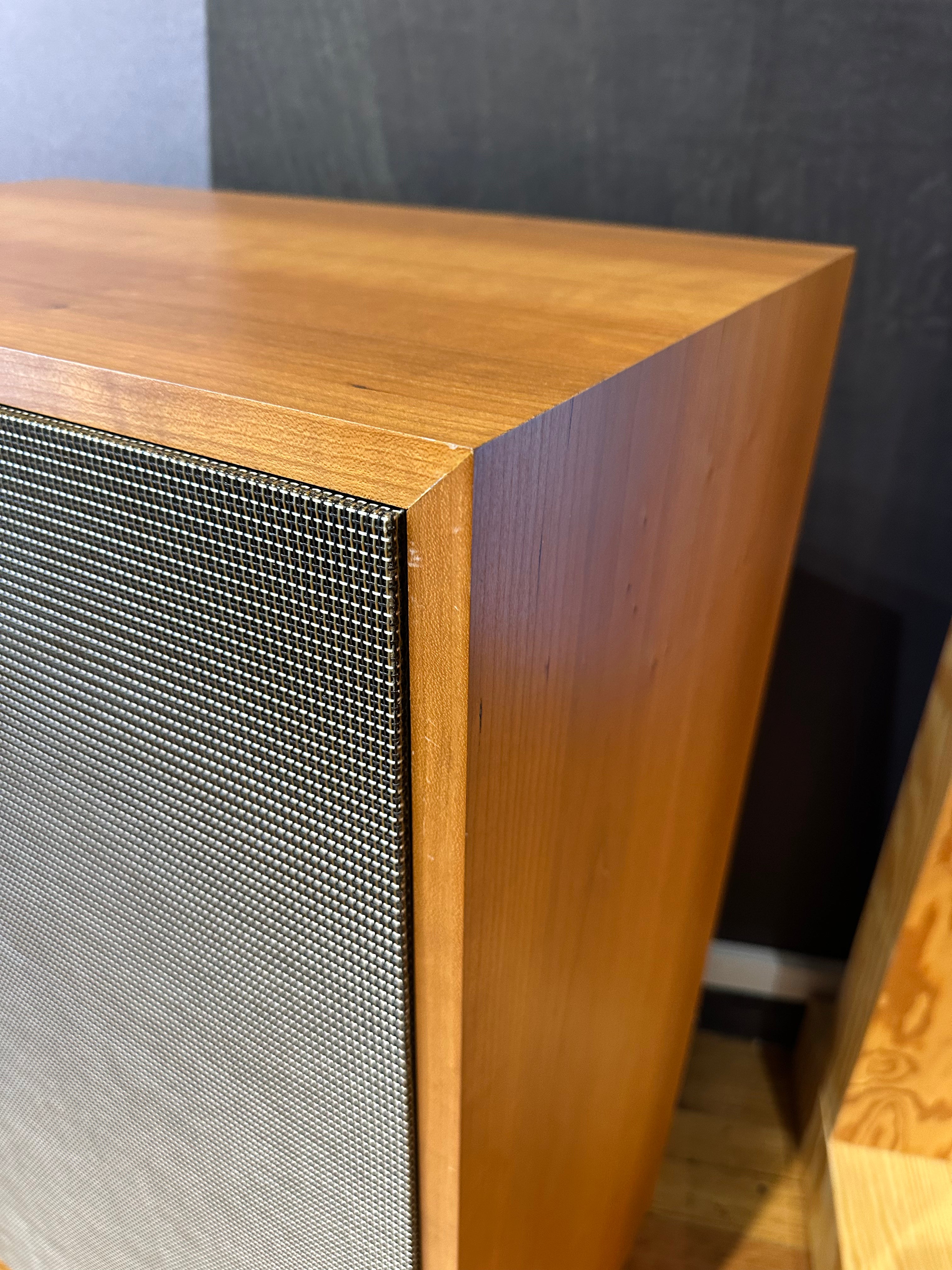 Klipsch Cornwall IV Floorstanding Speakers (ex-display)