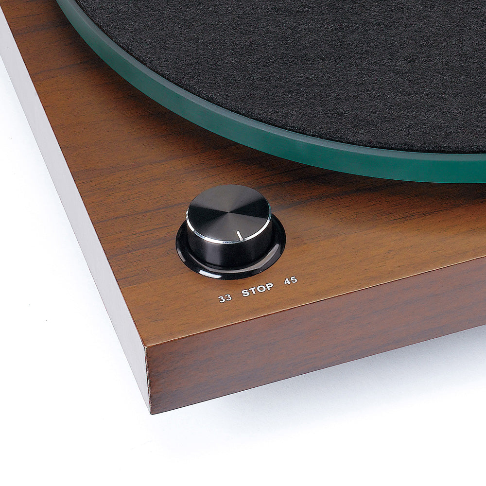 Lenco LBT-225 Bluetooth Turntable. Image of dial