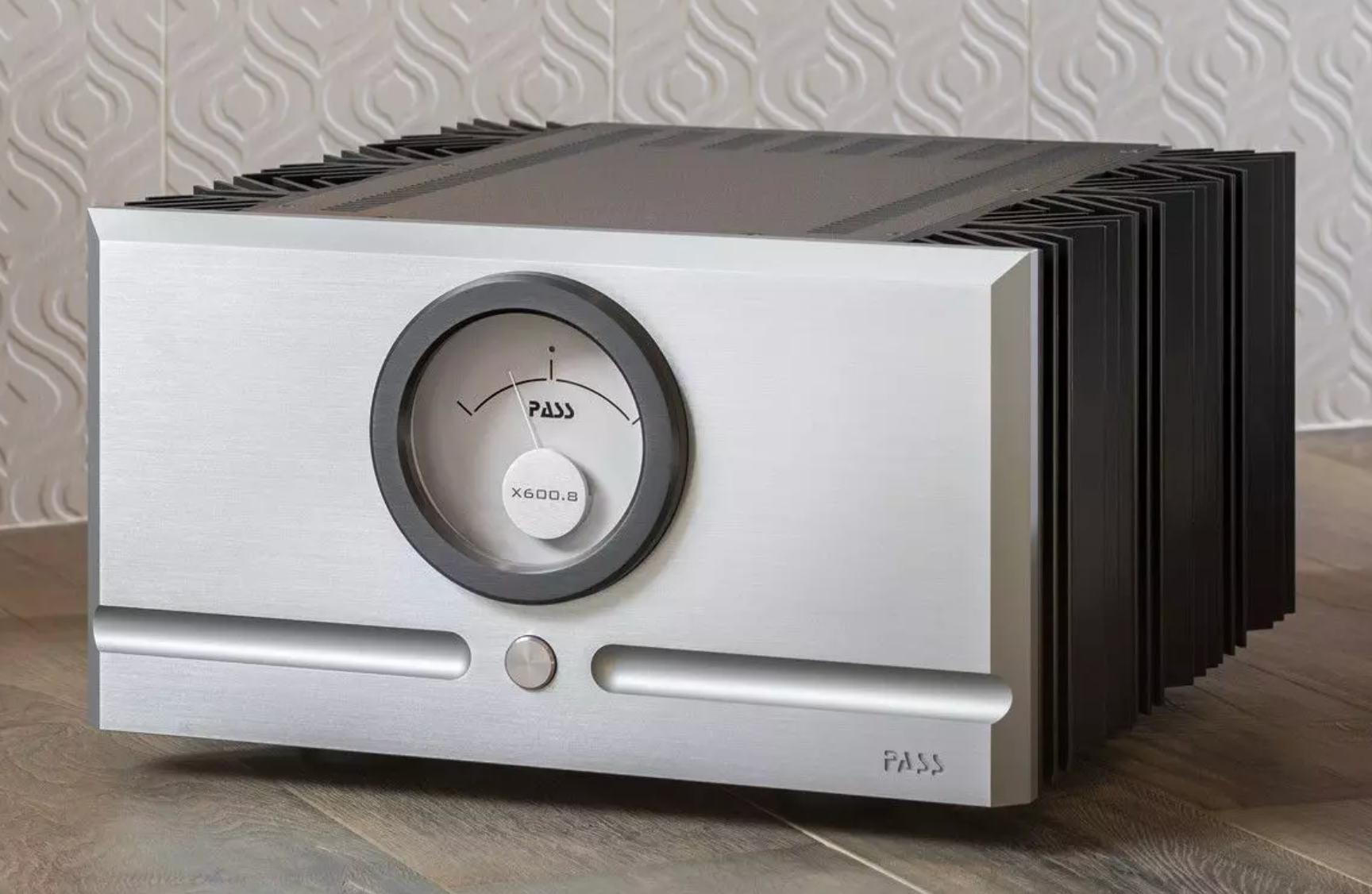 Pass Labs X600.8 Monoblock Amplifier, hero image