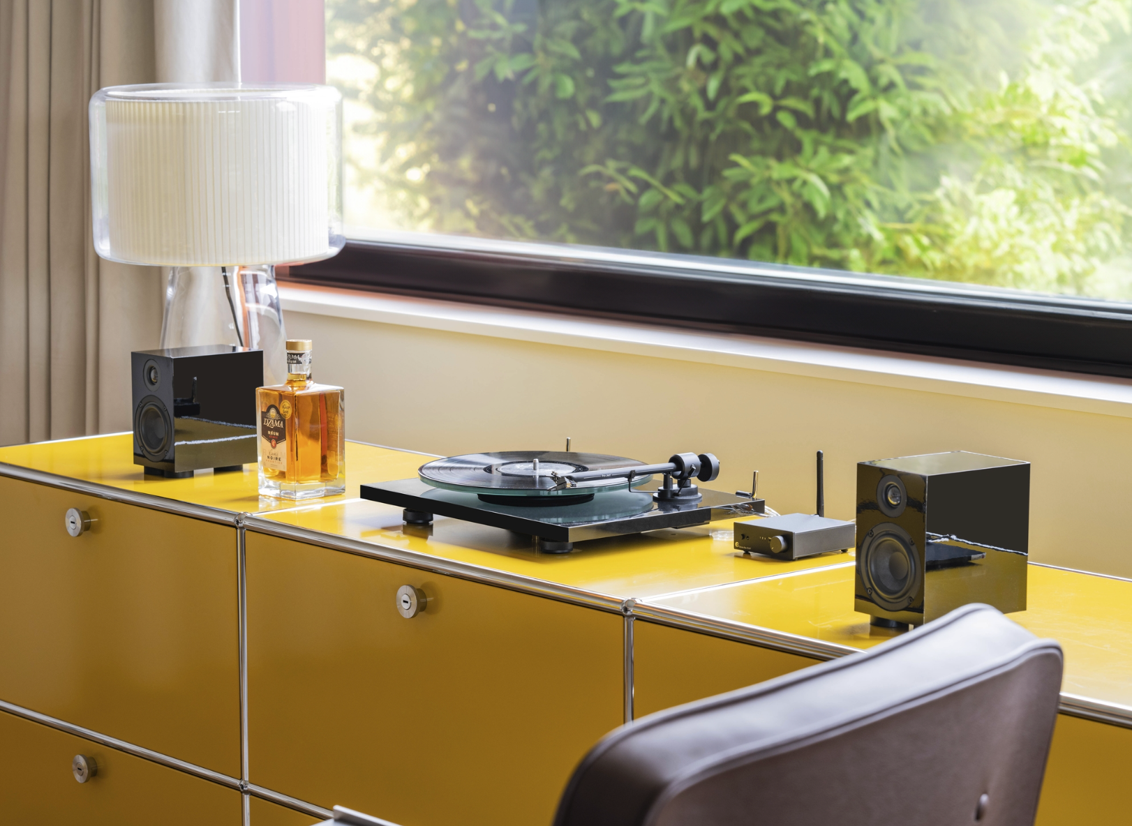 ProJect T1 EVO Phono Turntable with Ortofon OM 10 Cartridge. Lifestyle image