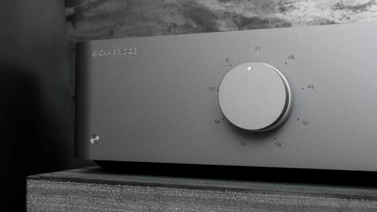 Cambridge Audio Edge A Integrated Amplifier, angled image