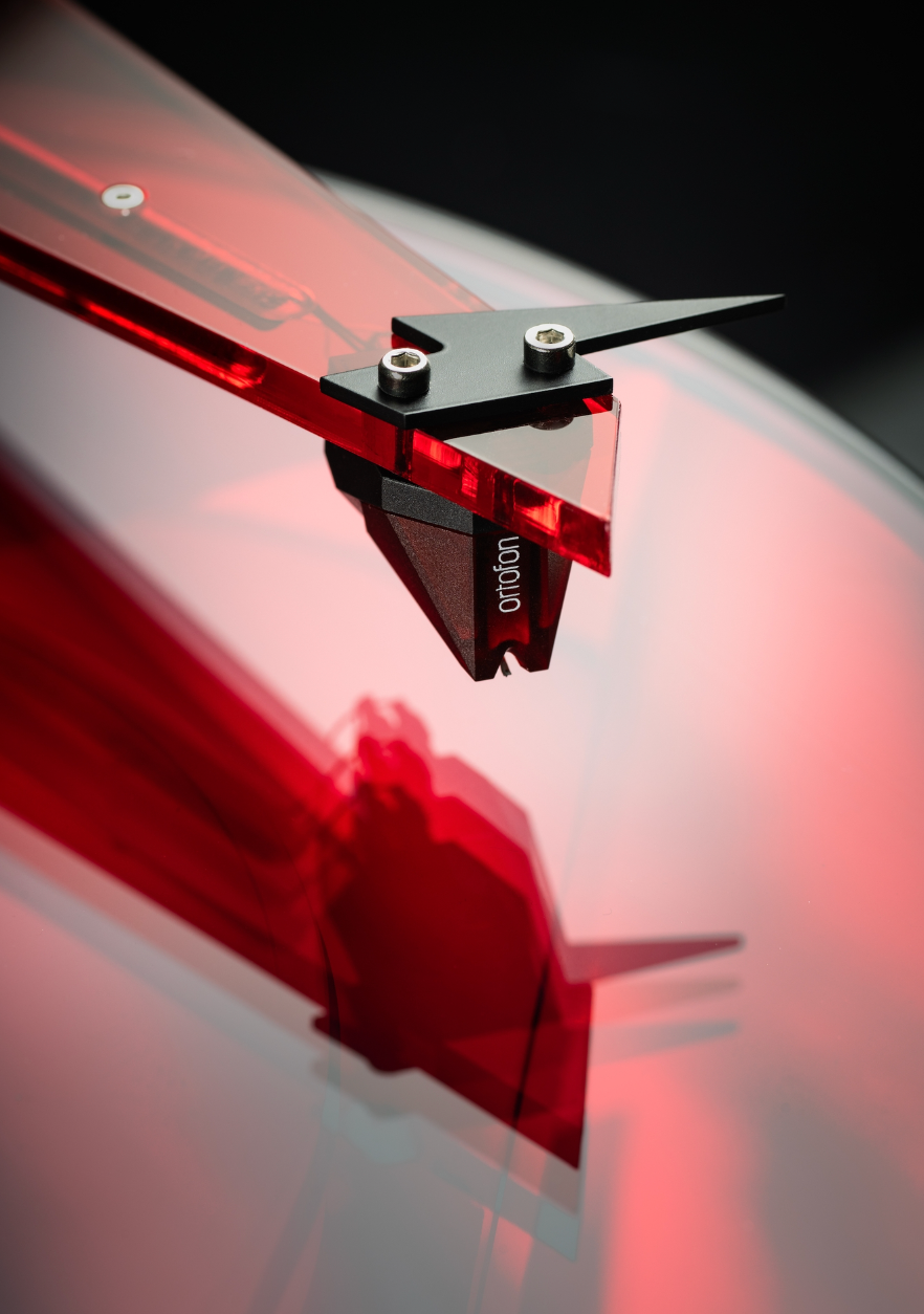 ProJect AC/DC Special Edition Turntable with Ortofon Red Cartridge, close up of cartridge