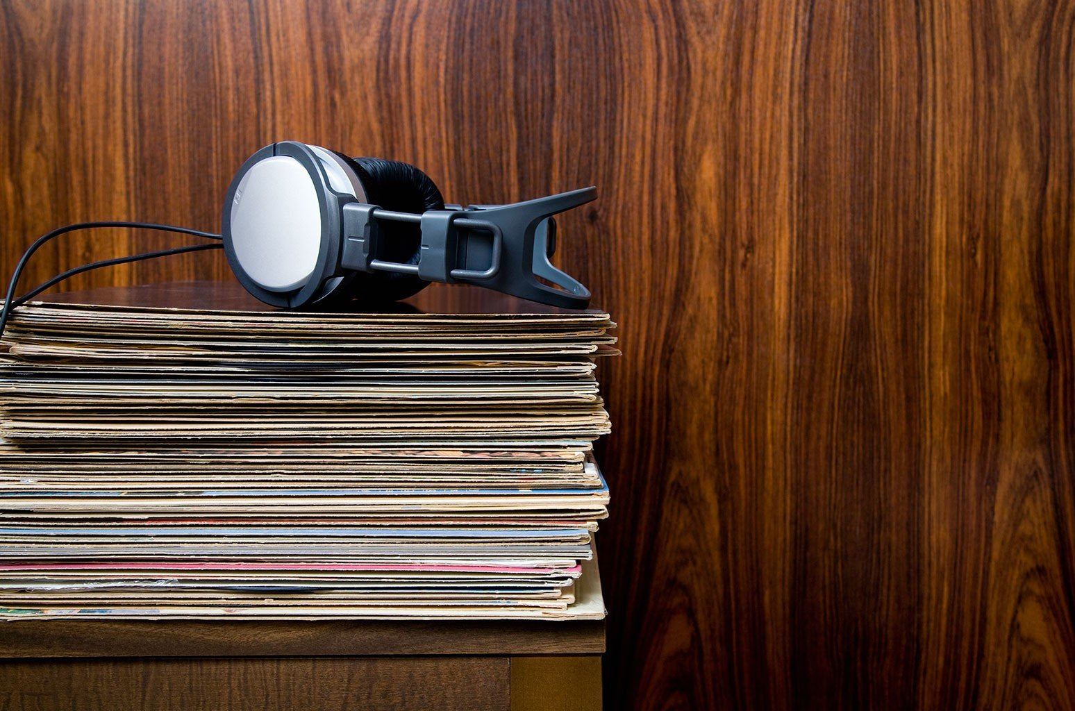 The Turntable Is Back And For Good Reason-Vinyl Revival