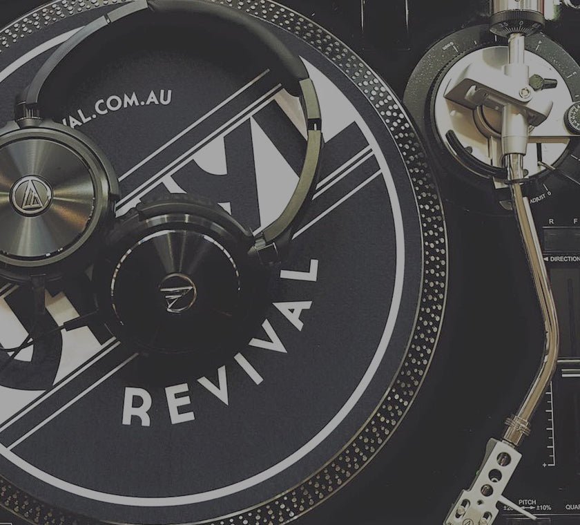 buy turntables, headphones at vinyl revival