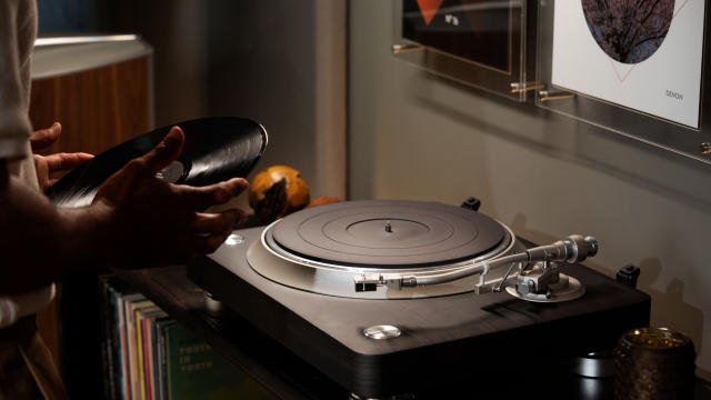 Technics Record Players - Vinyl Revival