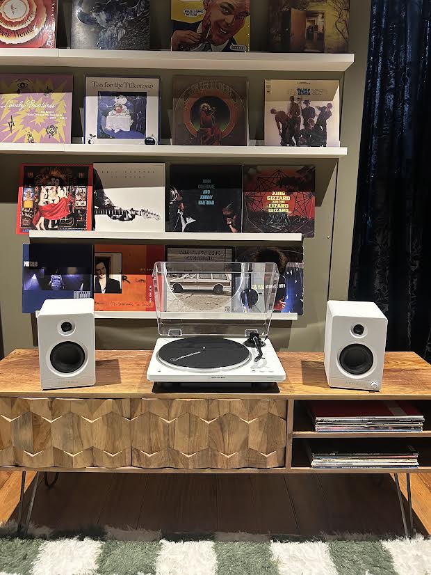 The LP Seventies Turntable Pack