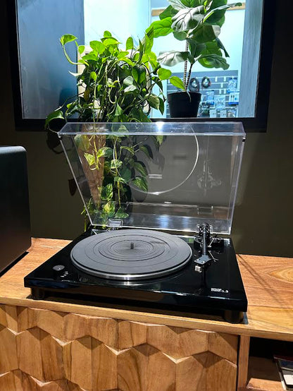 The Gloss Black Turntable Pack