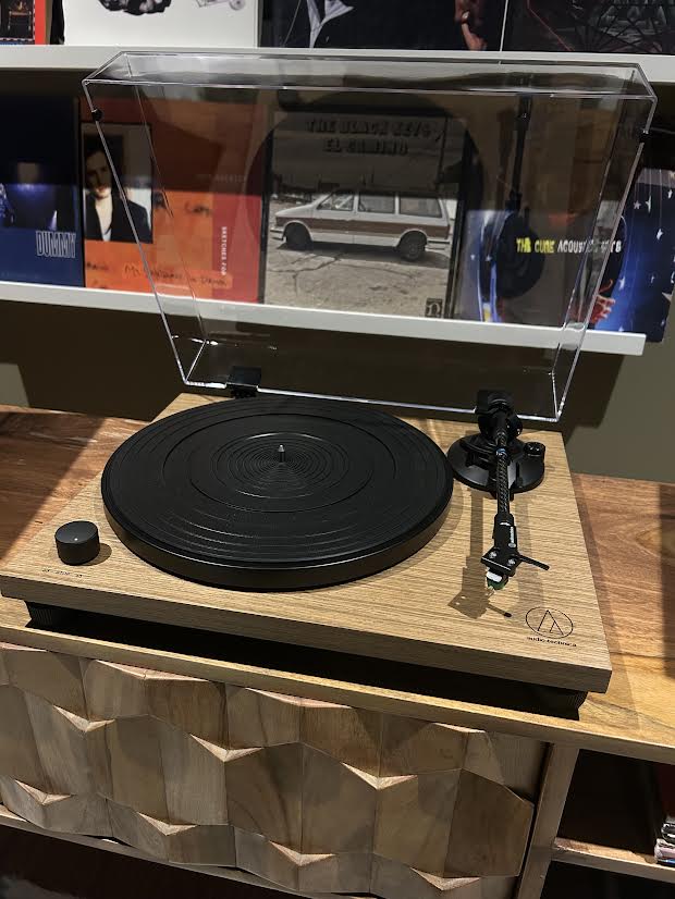The Tuk In Turntable Pack