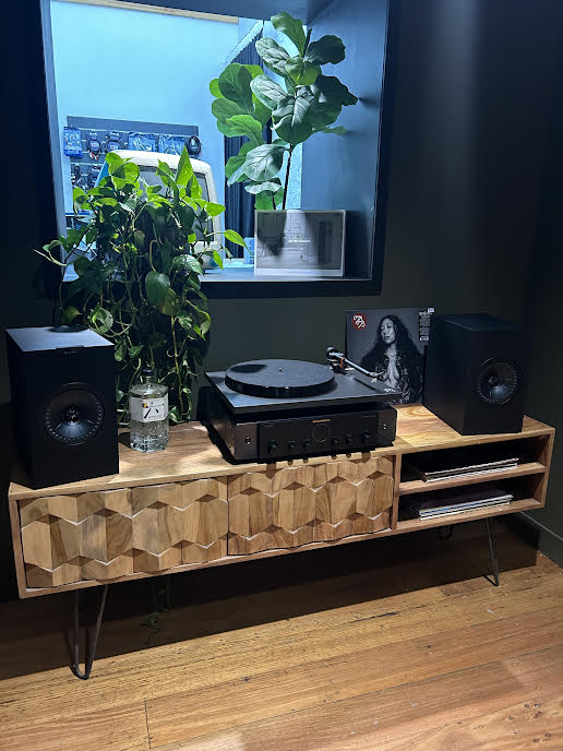 The Roku Star Turntable Pack