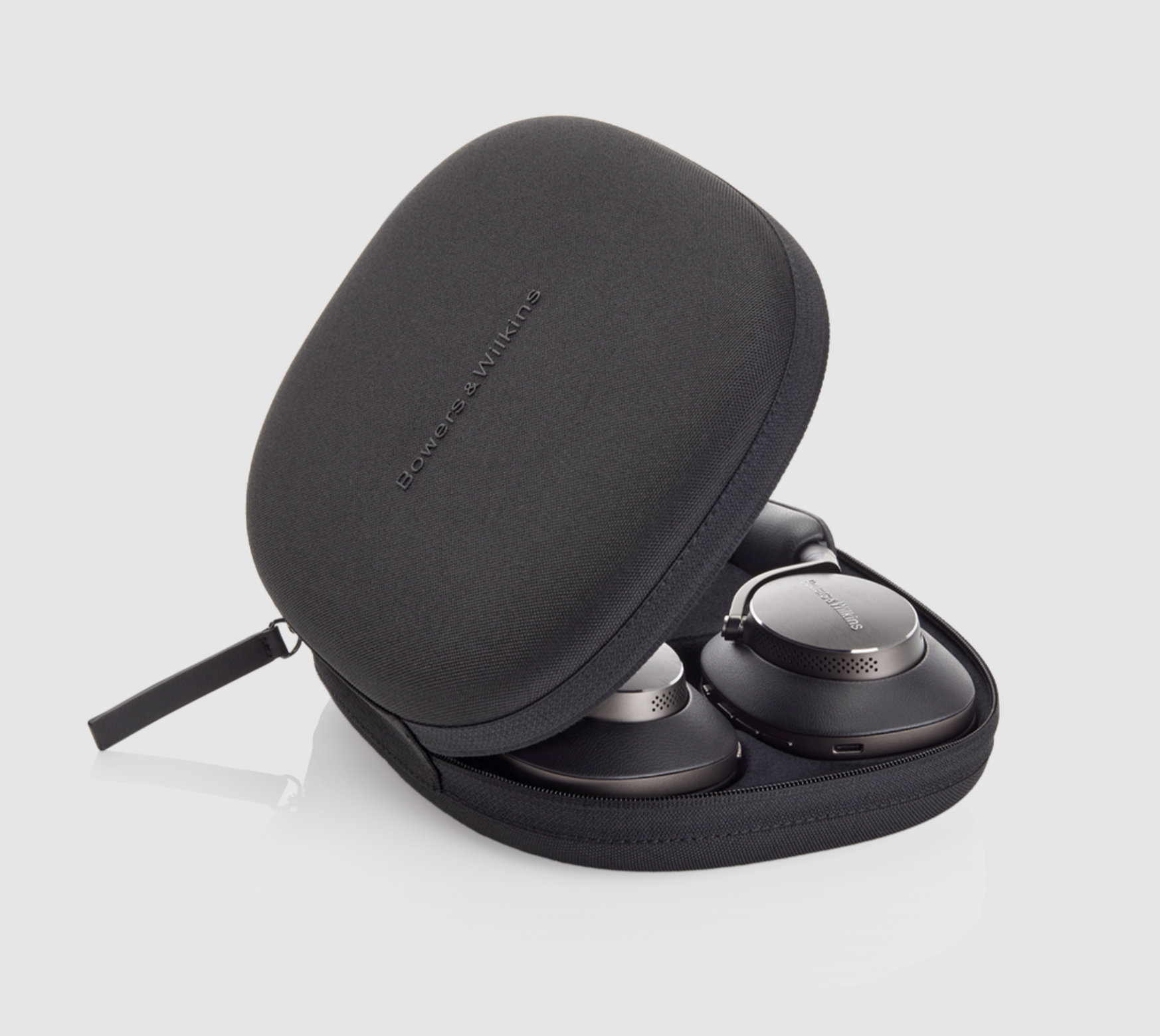 B&W Px8 Noise Cancelling Headphones in Back. Image of case