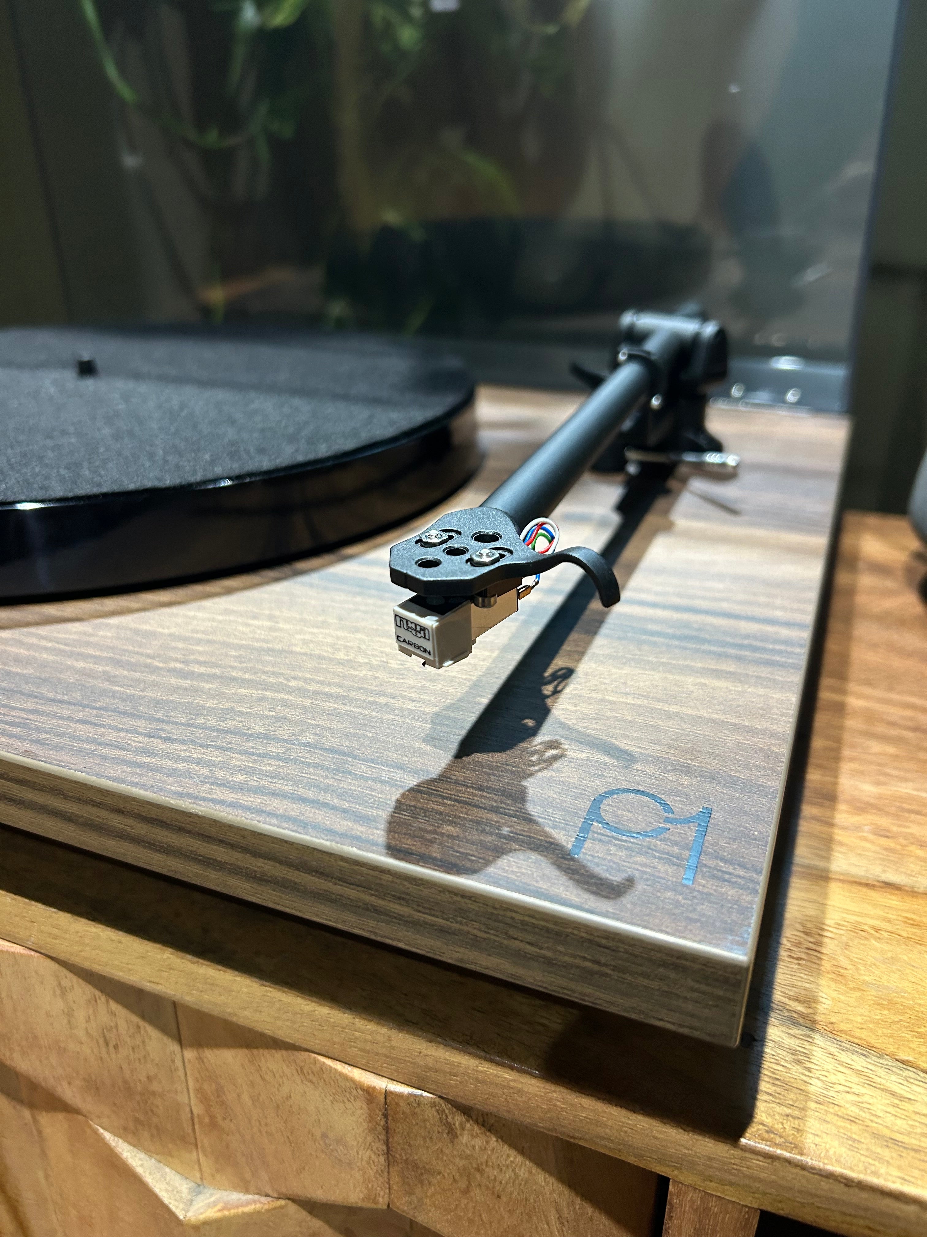 The Upper Elipson Turntable Pack
