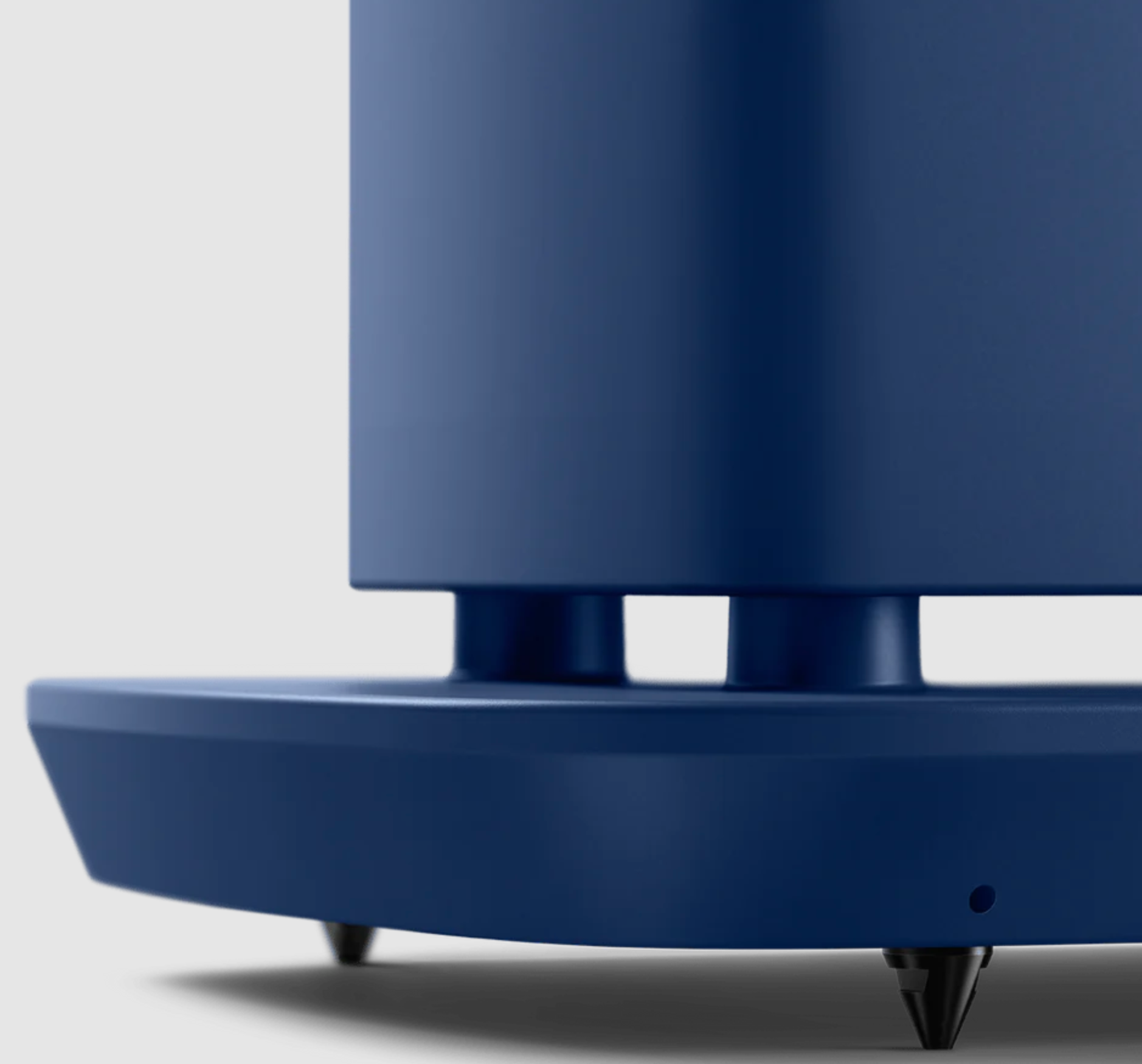 KEF LS60 Wireless Floorstanding Speakers Speakers in Royal Blue. Individual speaker base image