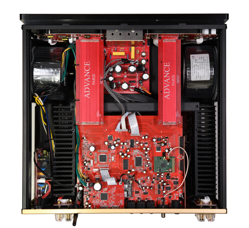 The Advance Paris MyConnect 250 is an audiophile “All-in-One” with a double toroidal transformer for power supply and many features such as streaming, CD, FM / DAB radio. internal image