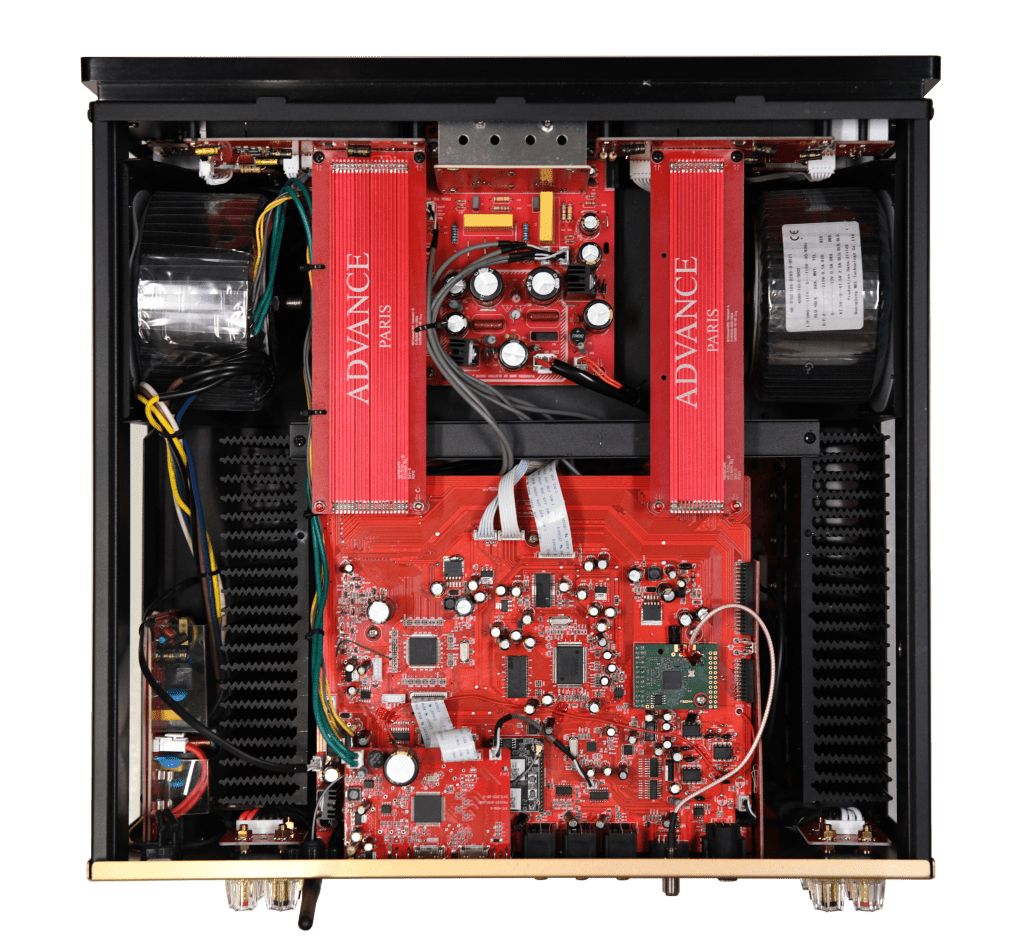 The Advance Paris MyConnect 250 is an audiophile “All-in-One” with a double toroidal transformer for power supply and many features such as streaming, CD, FM / DAB radio. internal image