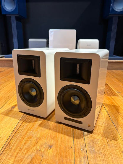 Airpulse A100 Active Speaker - Gloss White