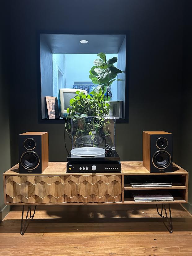 An Ode To Alex Encel Turntable PackAudio BundlescomboVinyl Revival