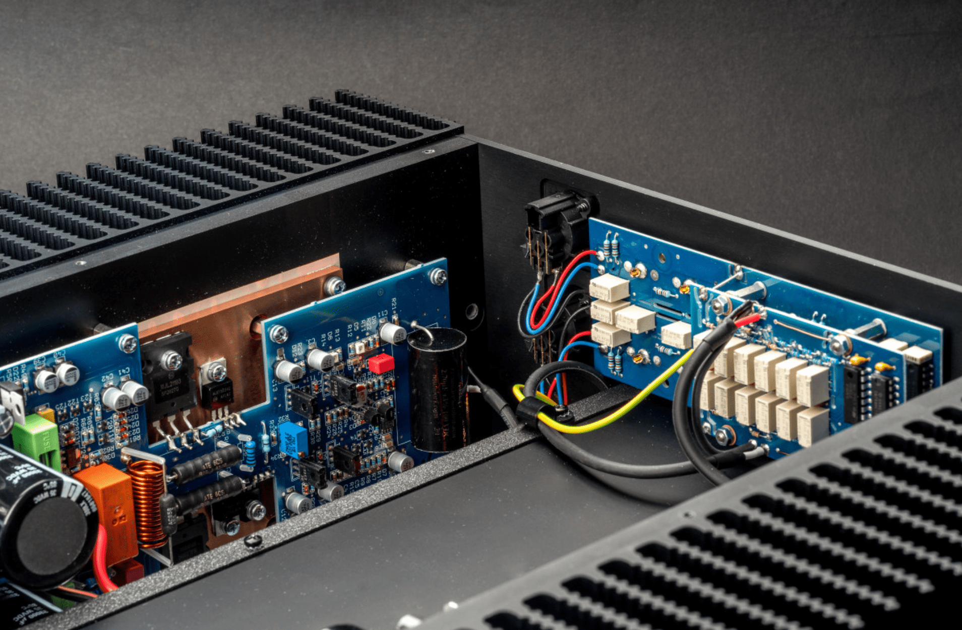 Canor AI 1.20 Integrated Solid-State Amplifier - internal image