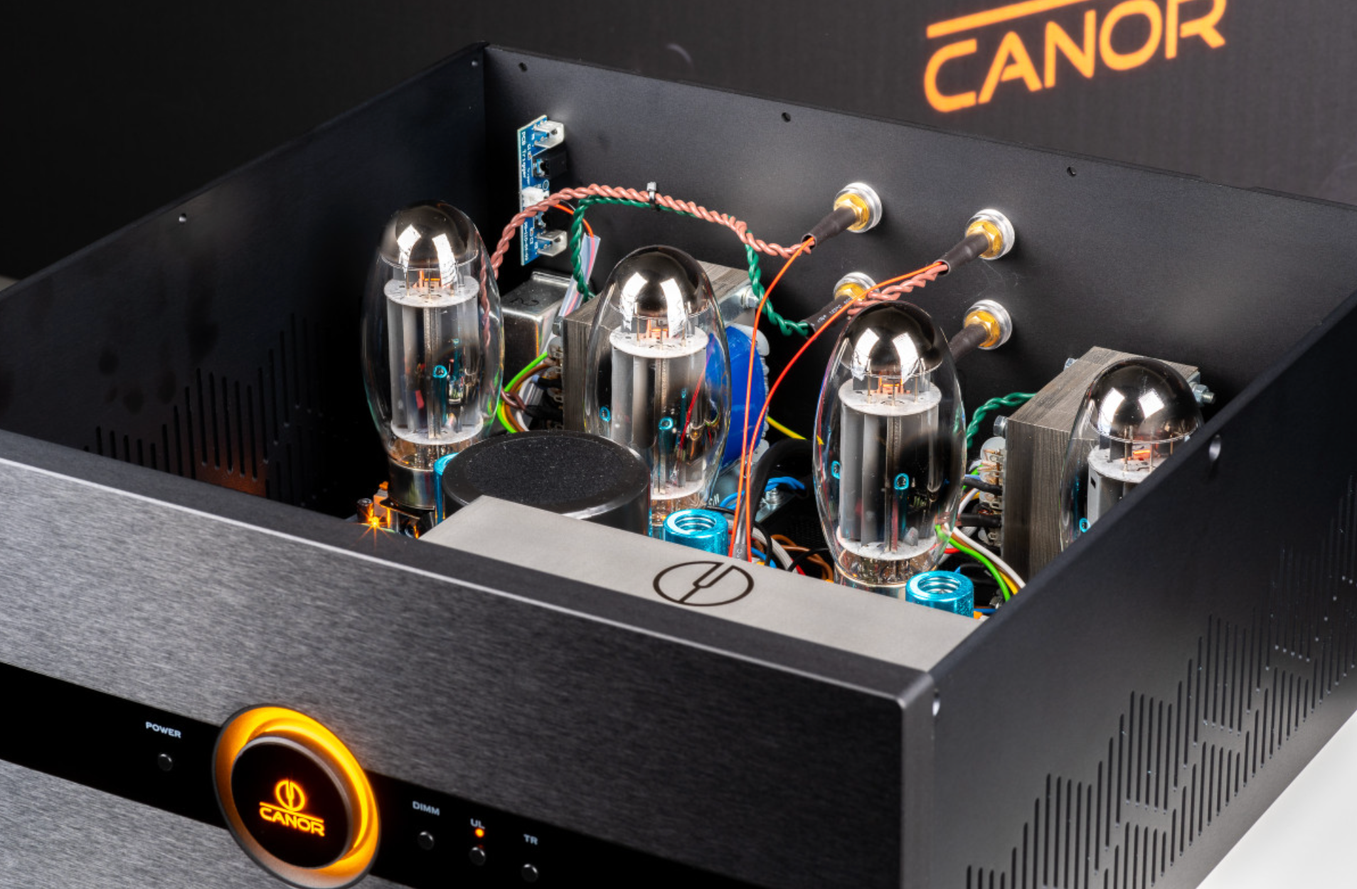 Canor Virtus M1 Vacuum Tube Power Amplifier in Black. Internal Image