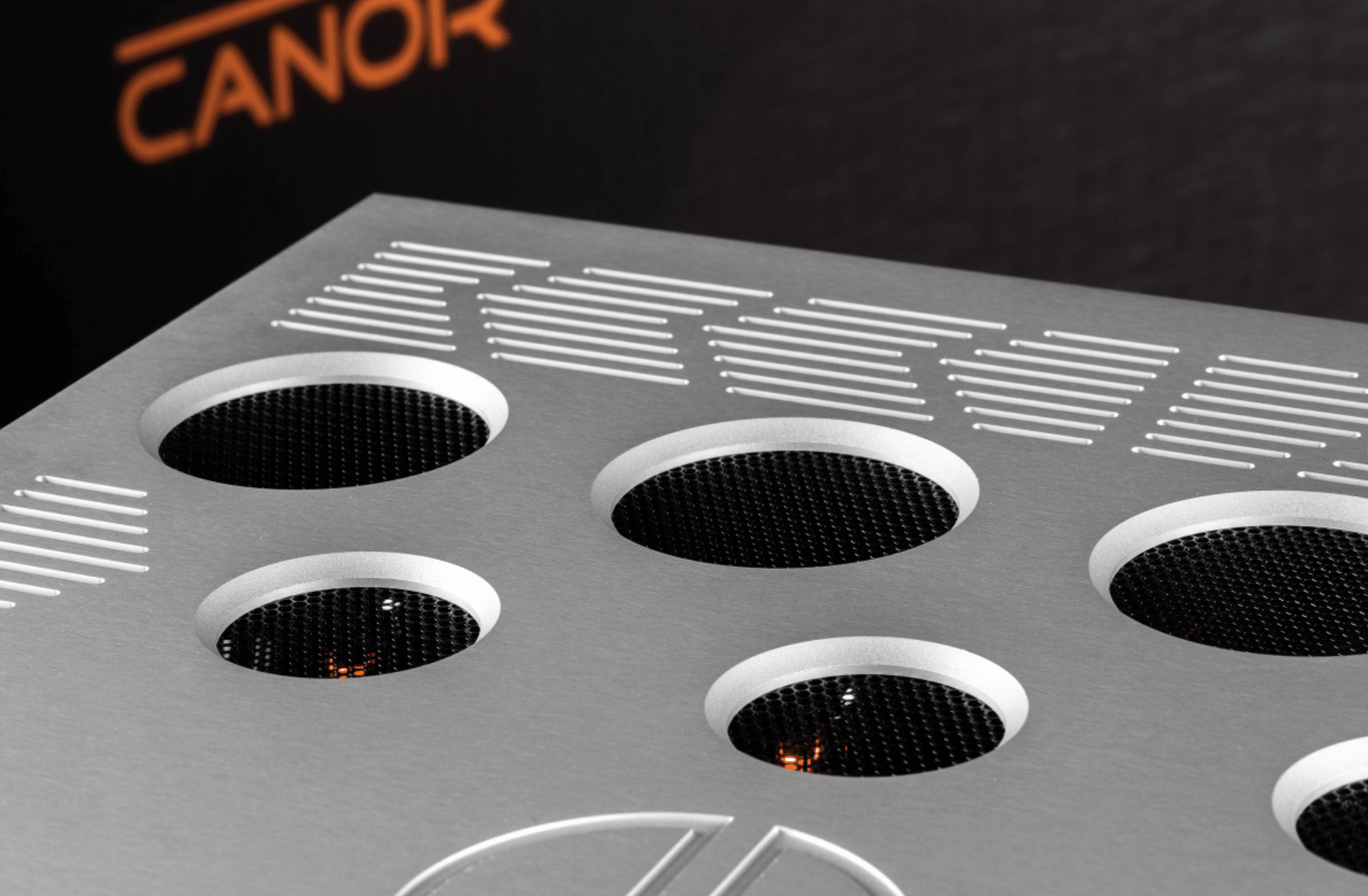 Canor Virtus M1 Vacuum Tube Power Amplifier in Silver. Closeup of top