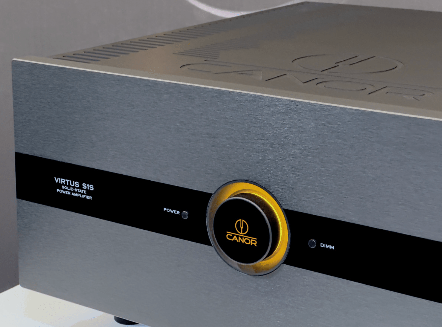 Canor Virtus S1S Solid State Dual-Mono Power Amplifier in Black, on an angle