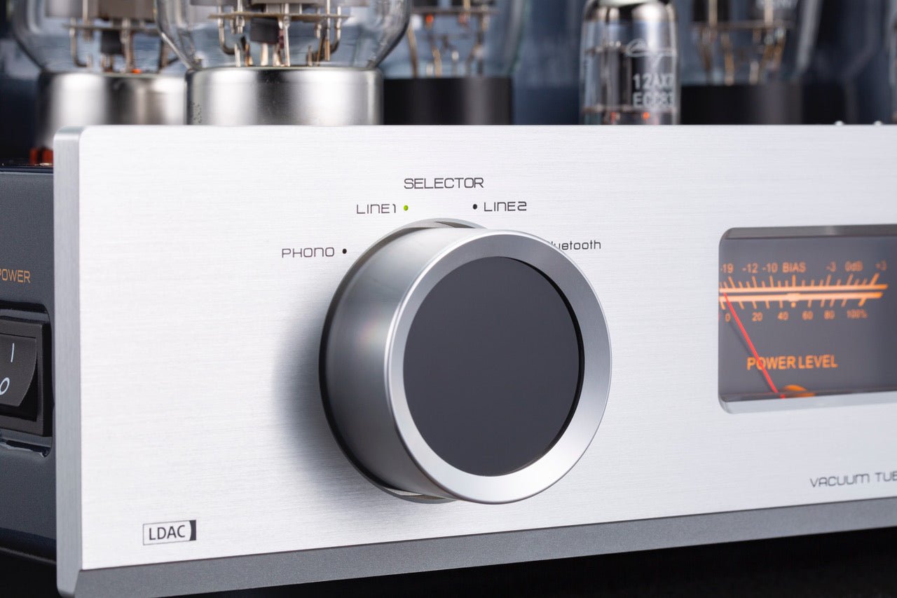 Cayin Jazz 90 Tube Integrated Amplifier in Silver, closeup  of dial