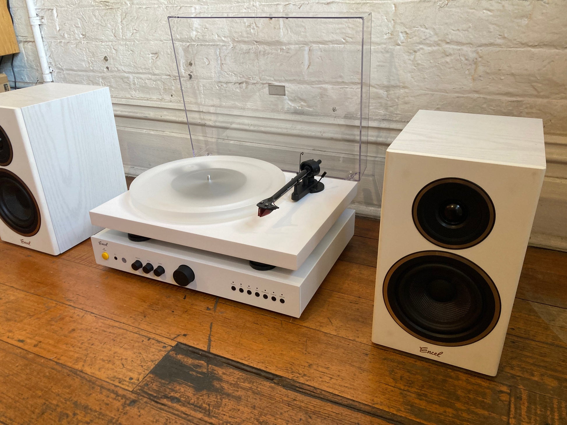 Combo Audio Bundles Excuse Me, Does it Come In White Turntable Pack