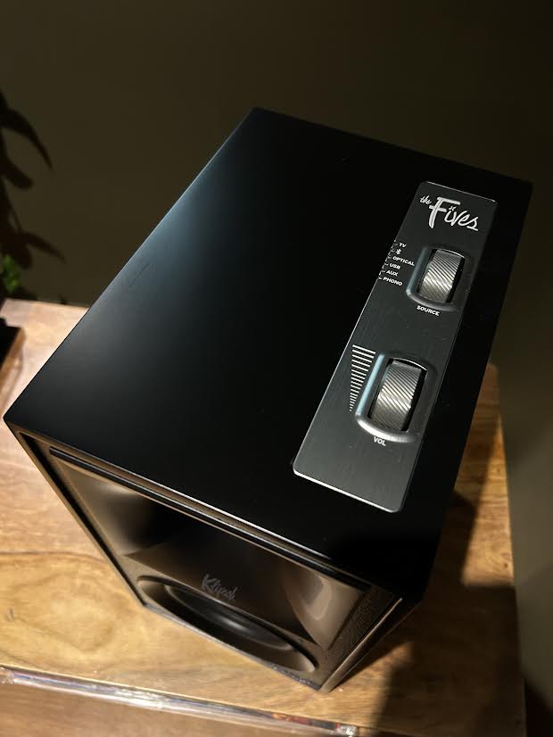 The Klipschnics Turntable Pack