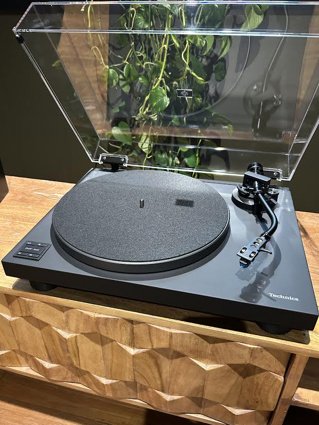 The Klipschnics Turntable Pack