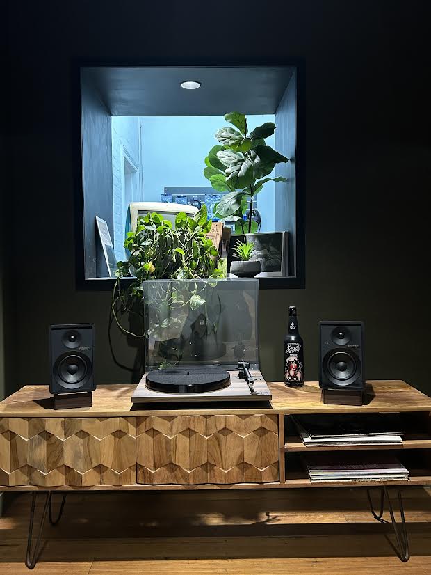 The Onkyo Yoyo Turntable Pack