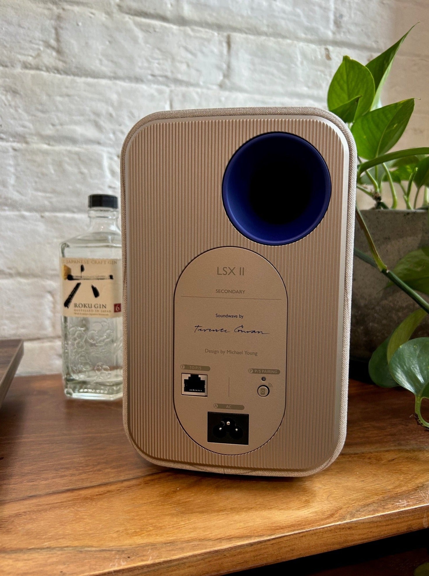 The Revolver Turntable Pack