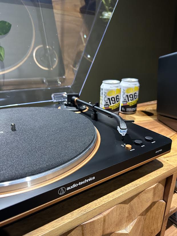 The Suntory Side Up Turntable Pack