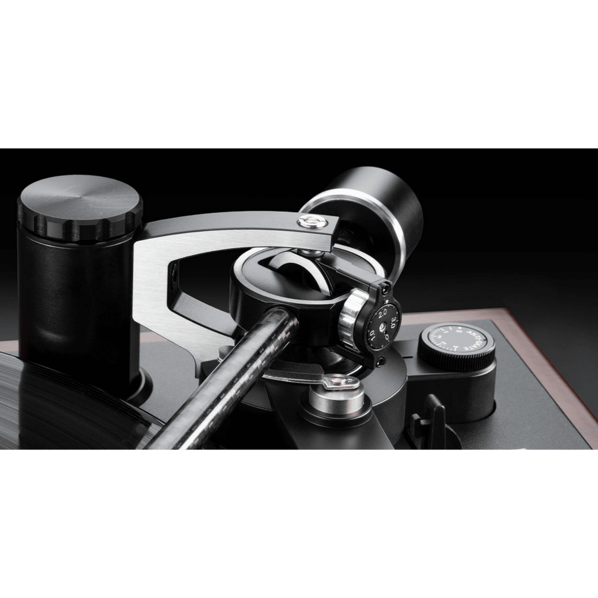 Dual CS-718Q Manual Turntable in Walnut with counterweight shown