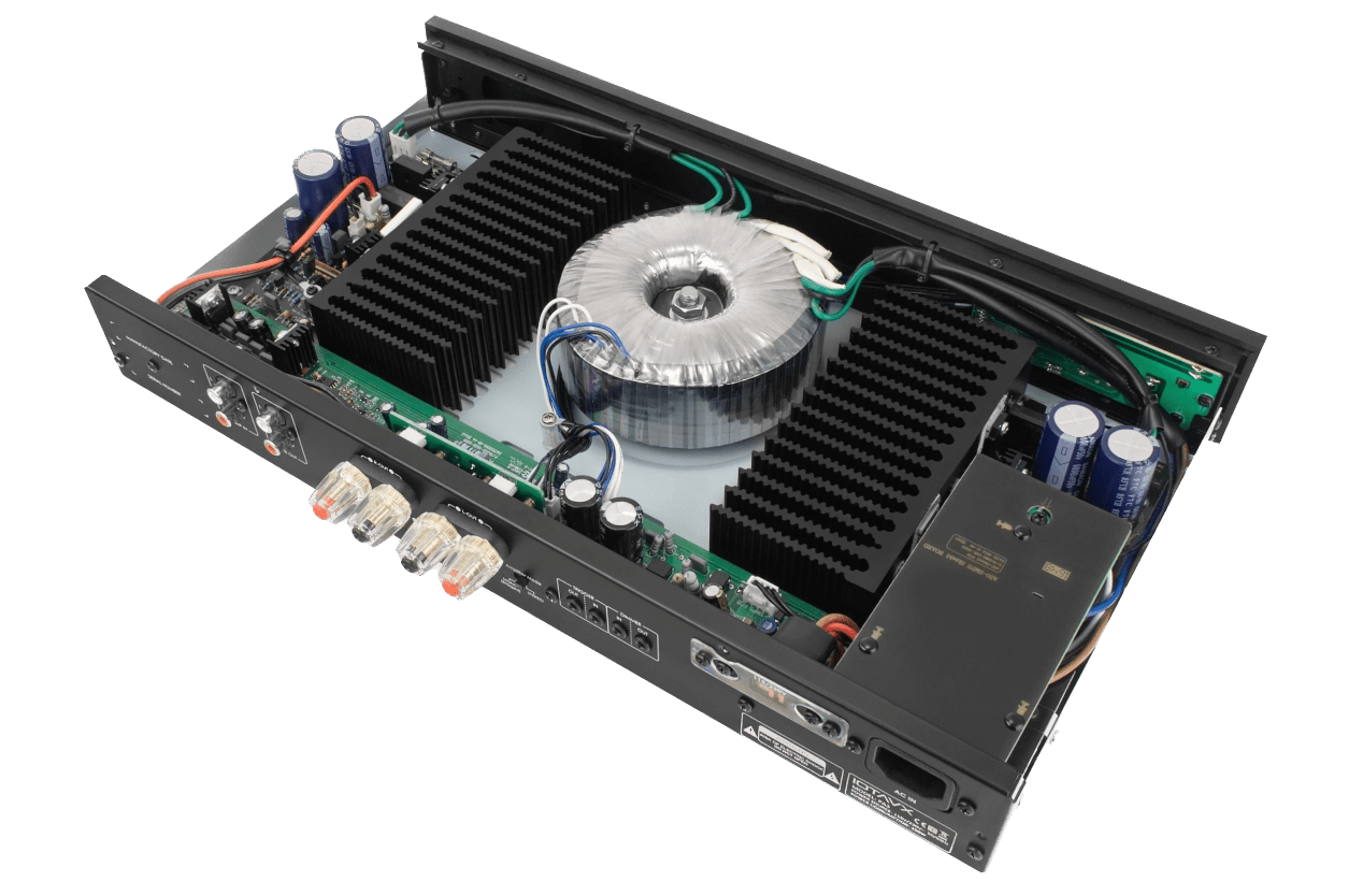 IOTA VX PA3 Stereo Power Amplifier o the inside