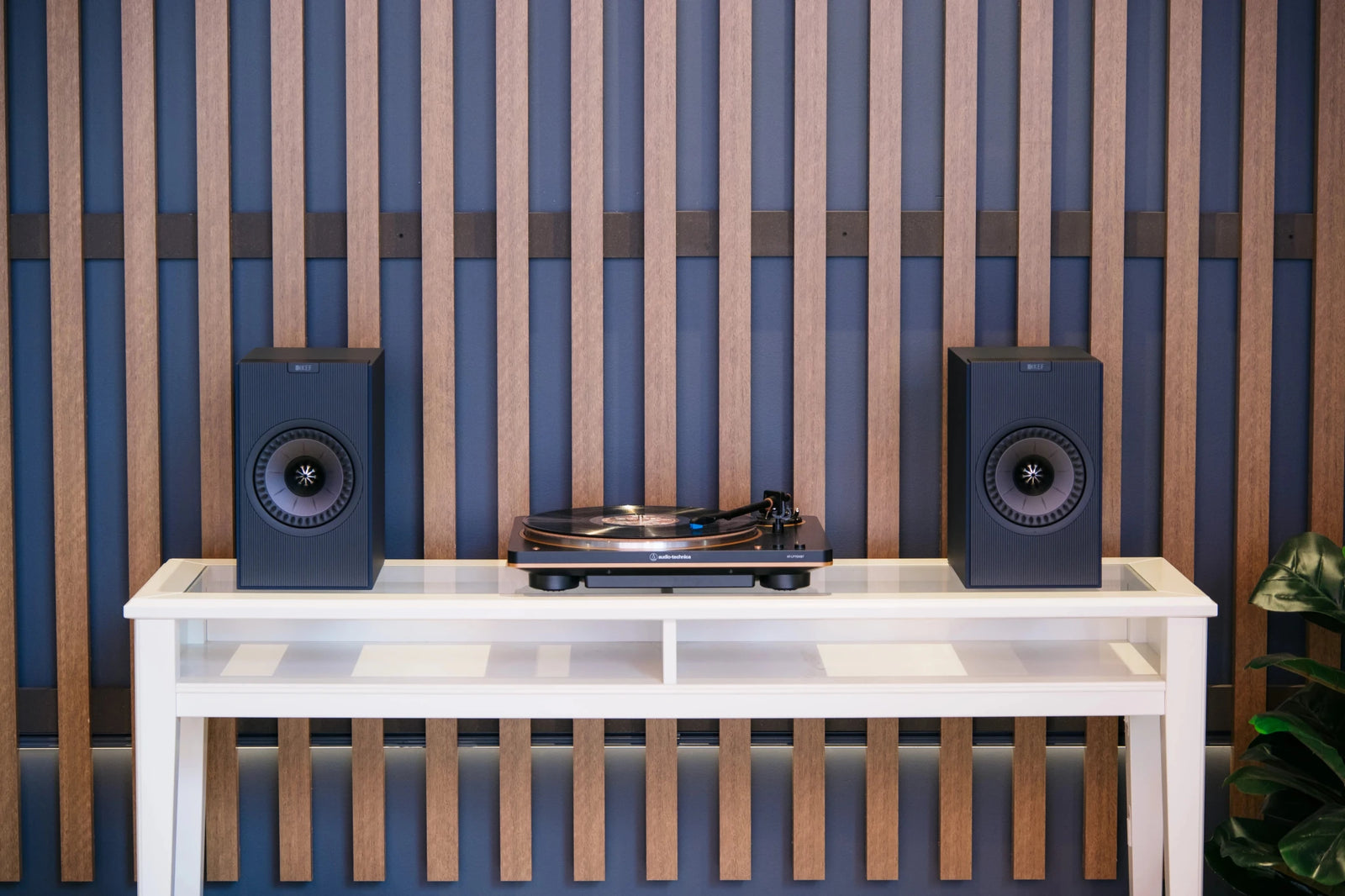 KEF Coda W Active Speakers & Audio Technica AT - LP70XBT Turntable BundleAudio BundlesVinyl RevivalVinyl Revival