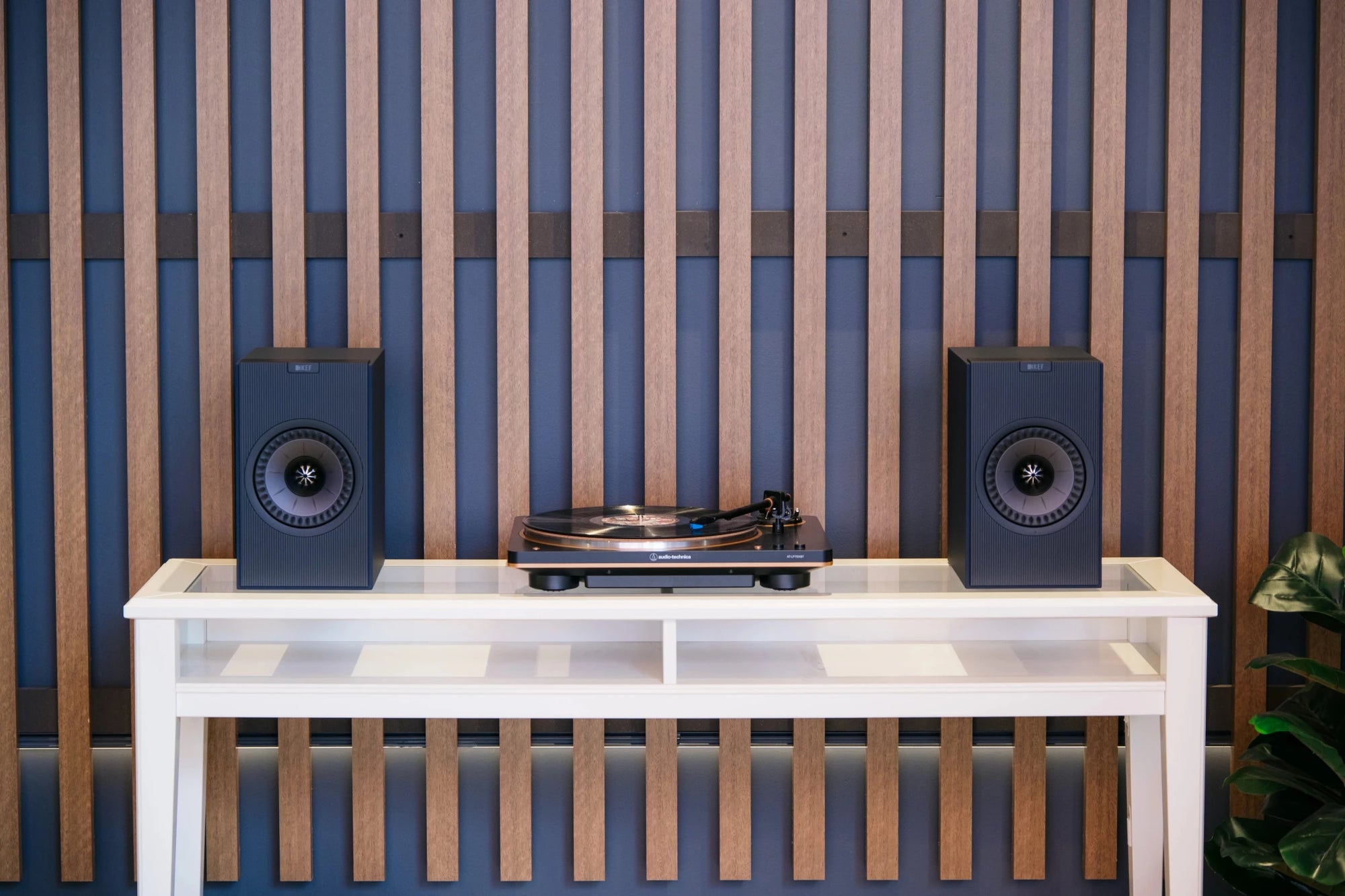 KEF Coda W Active Speakers & Audio Technica AT - LP70XBT Turntable BundleAudio BundlesVinyl RevivalVinyl Revival