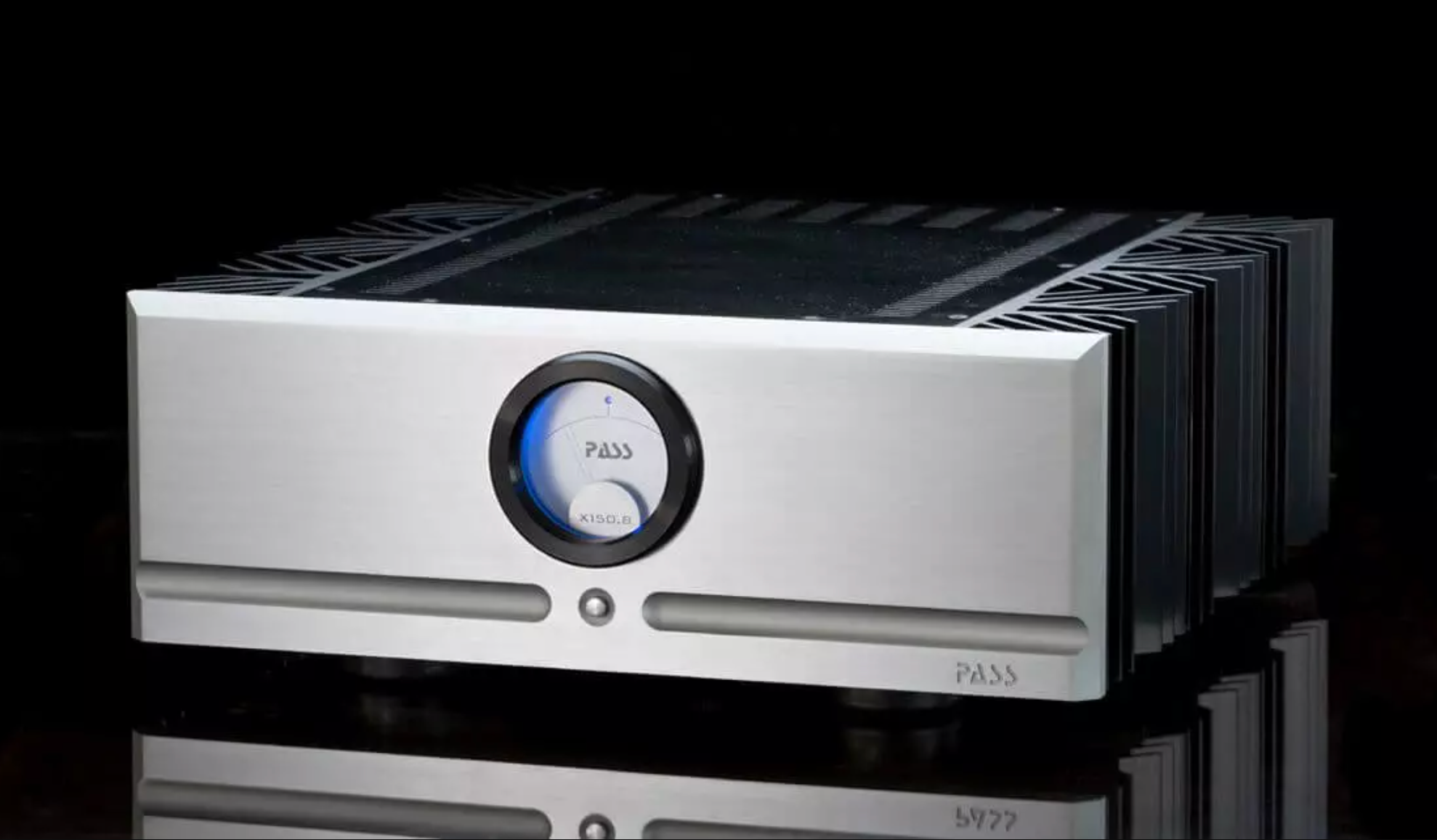Pass Labs X150.8 Power Amplifier, hero image