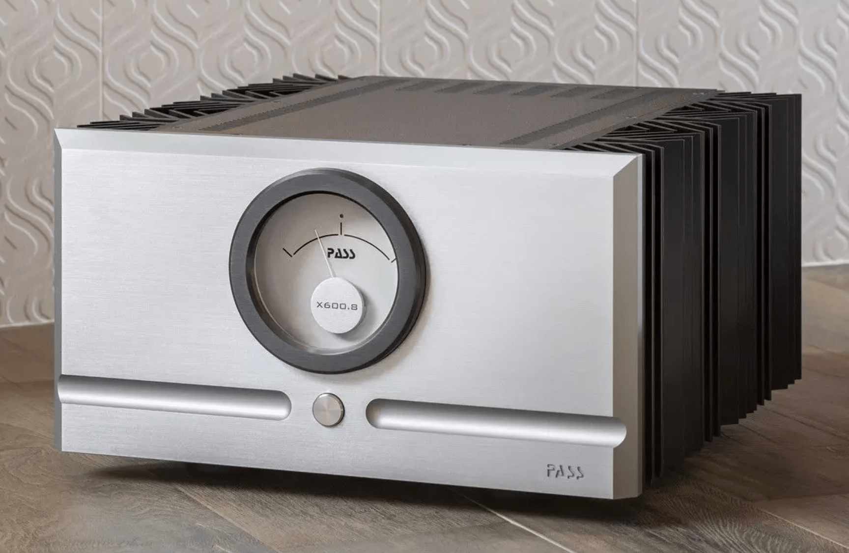 Pass Labs X600.8 Monoblock Amplifier, hero image