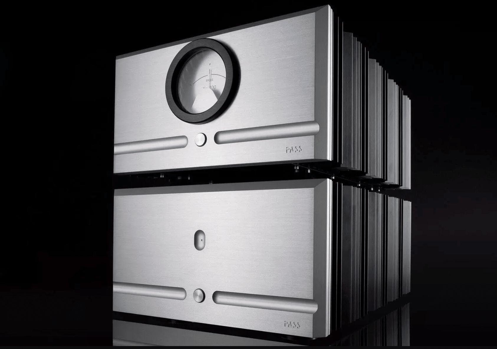 Pass Labs Xs300 Monoblock Power Amplifier (Pair) in Silver