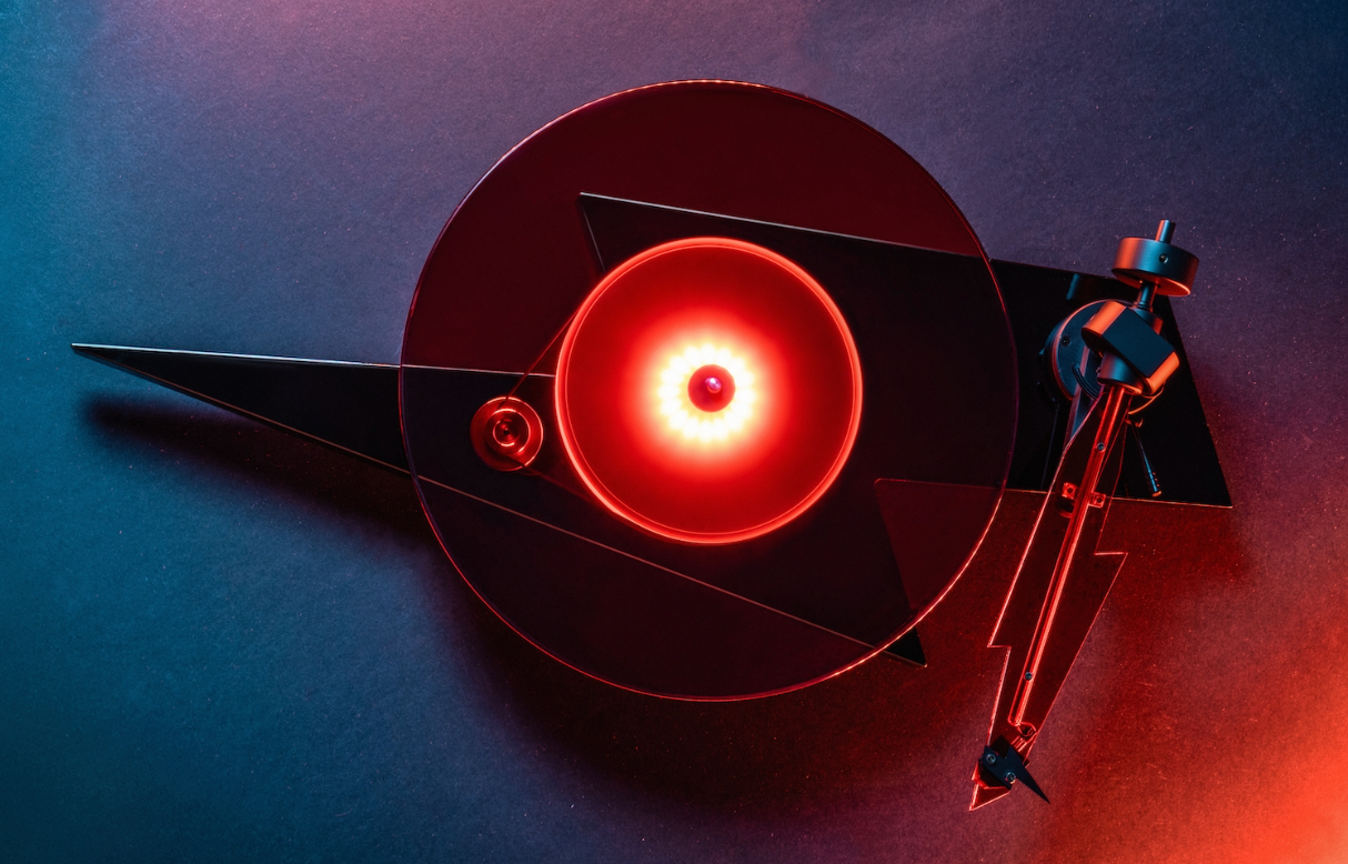 ProJect AC/DC Special Edition Turntable with Ortofon Red Cartridge, hero