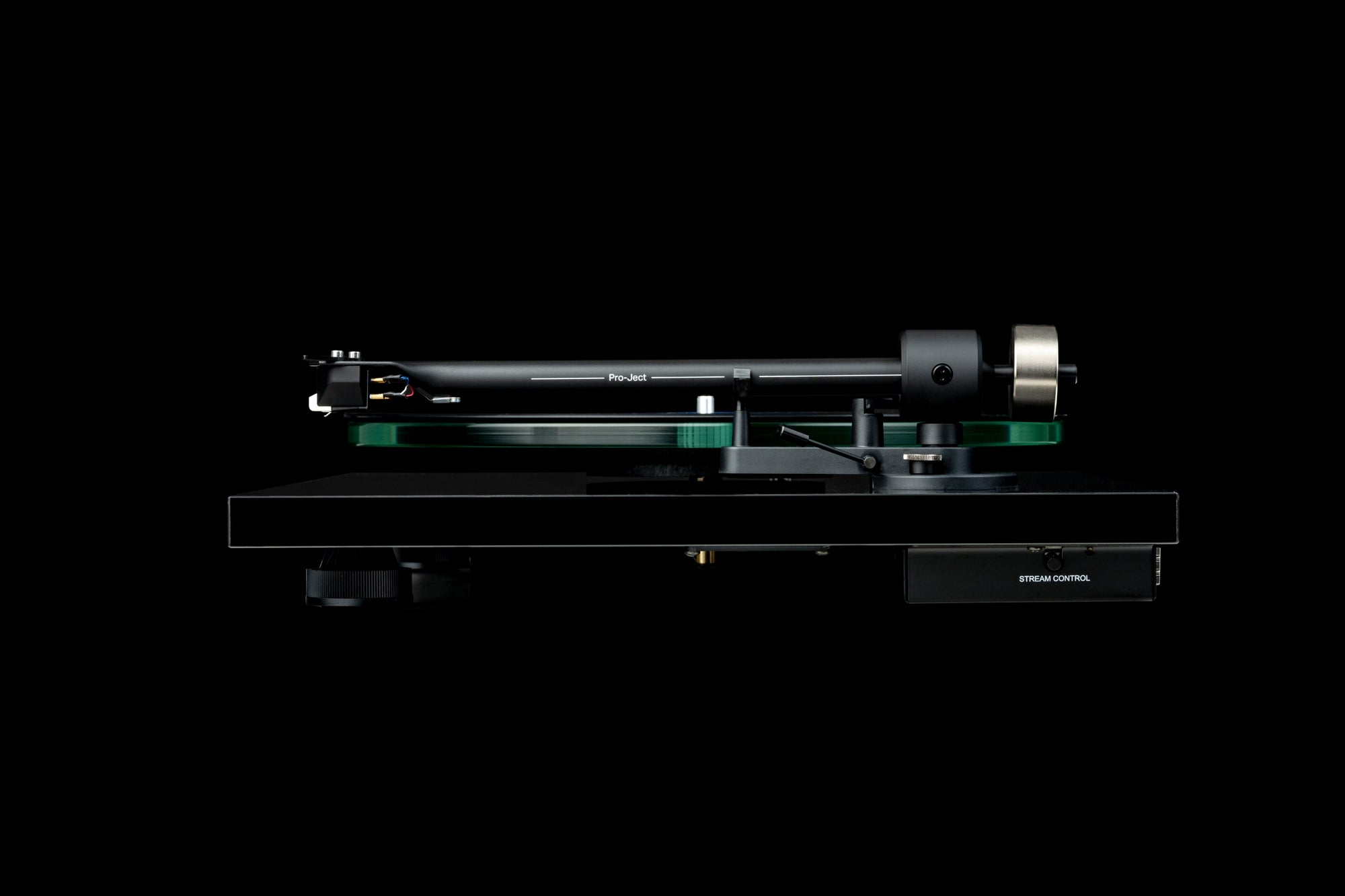 ProJect T2 W Streaming Turntable with Ortofon 2M Red Cartridge