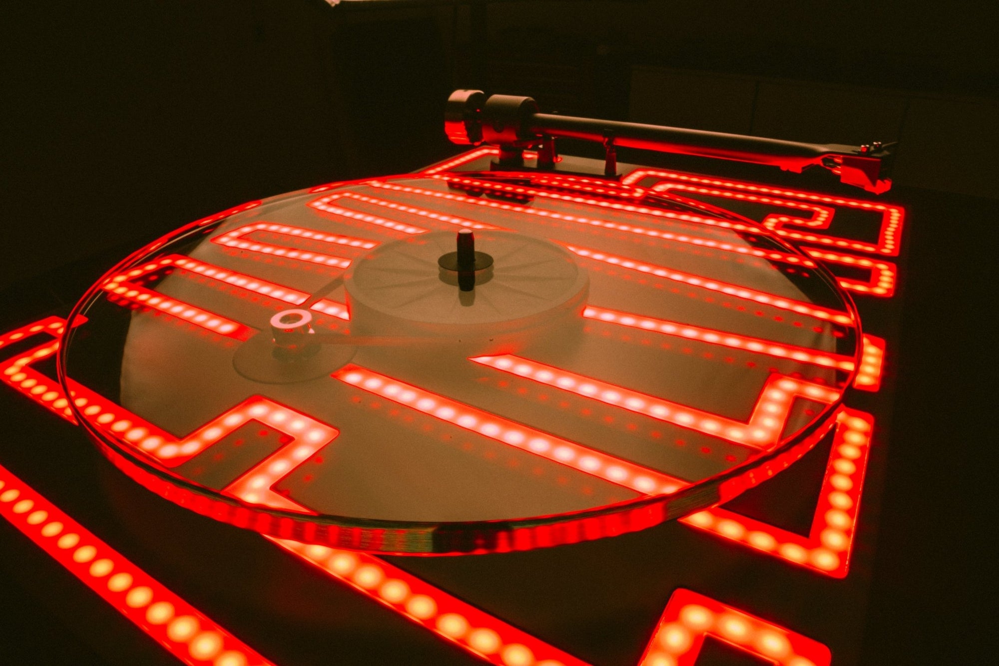 ProJect Elvis Special Edition Turntable with Sumiko Rainier Cartridge - hero