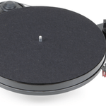 ProJect RPM 1 Carbon Turntable with Ortofon 2M Red CartridgeTurntablesVinyl RevivalVinyl Revival