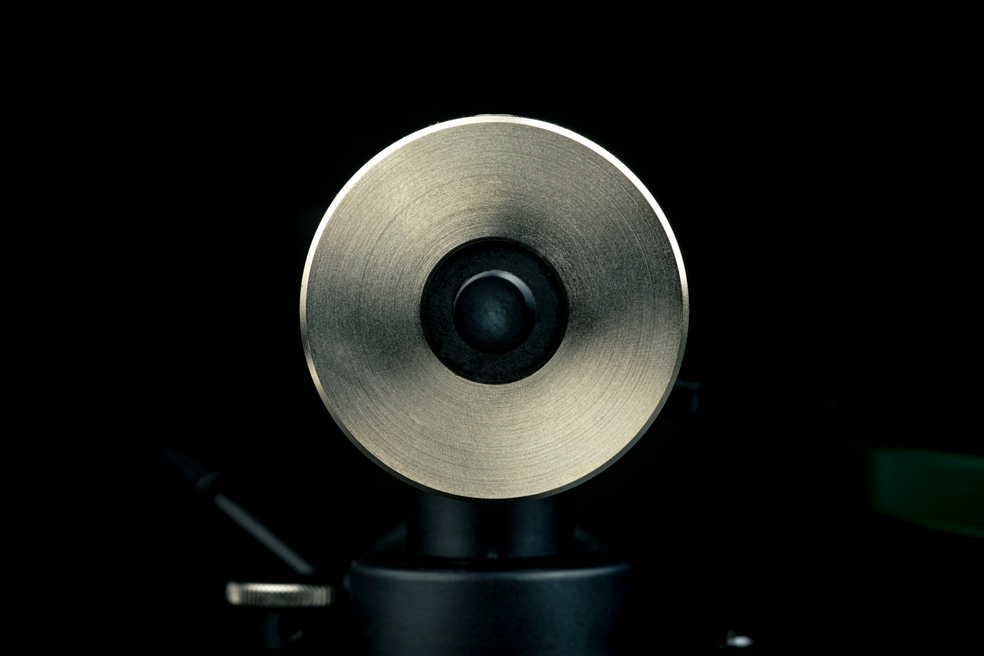 ProJect T2 W Streaming Turntable with Ortofon 2M Red CartridgeTurntablesProJect Audio SystemsVinyl Revival