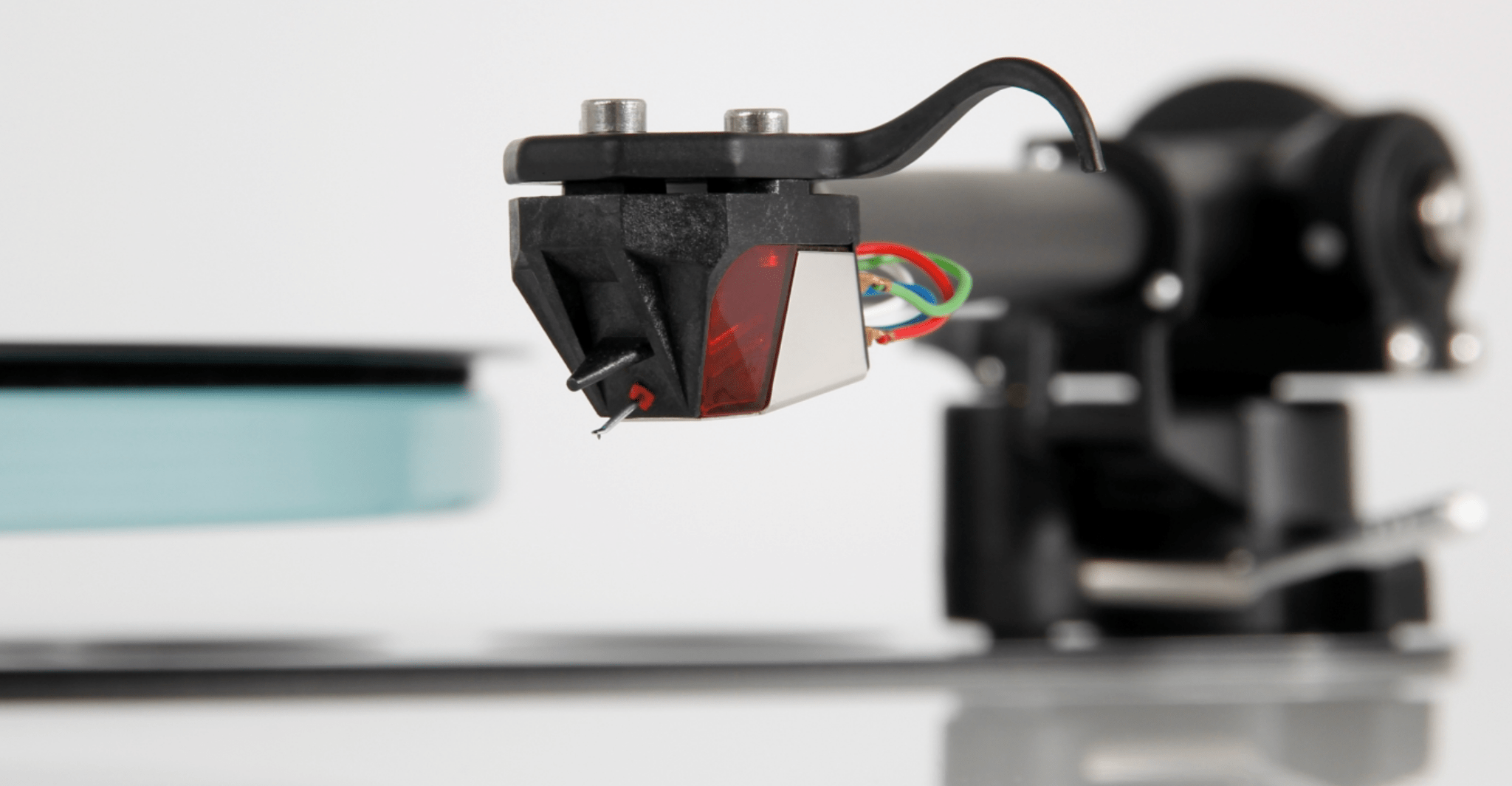 Rega Nd 3 Neodymium MM Cartridge, mounted, front and side image