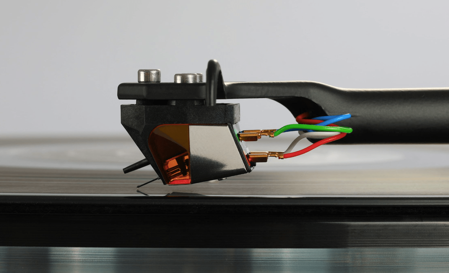 Rega Nd9 Neodymium MM Cartridge, in action on vinyl