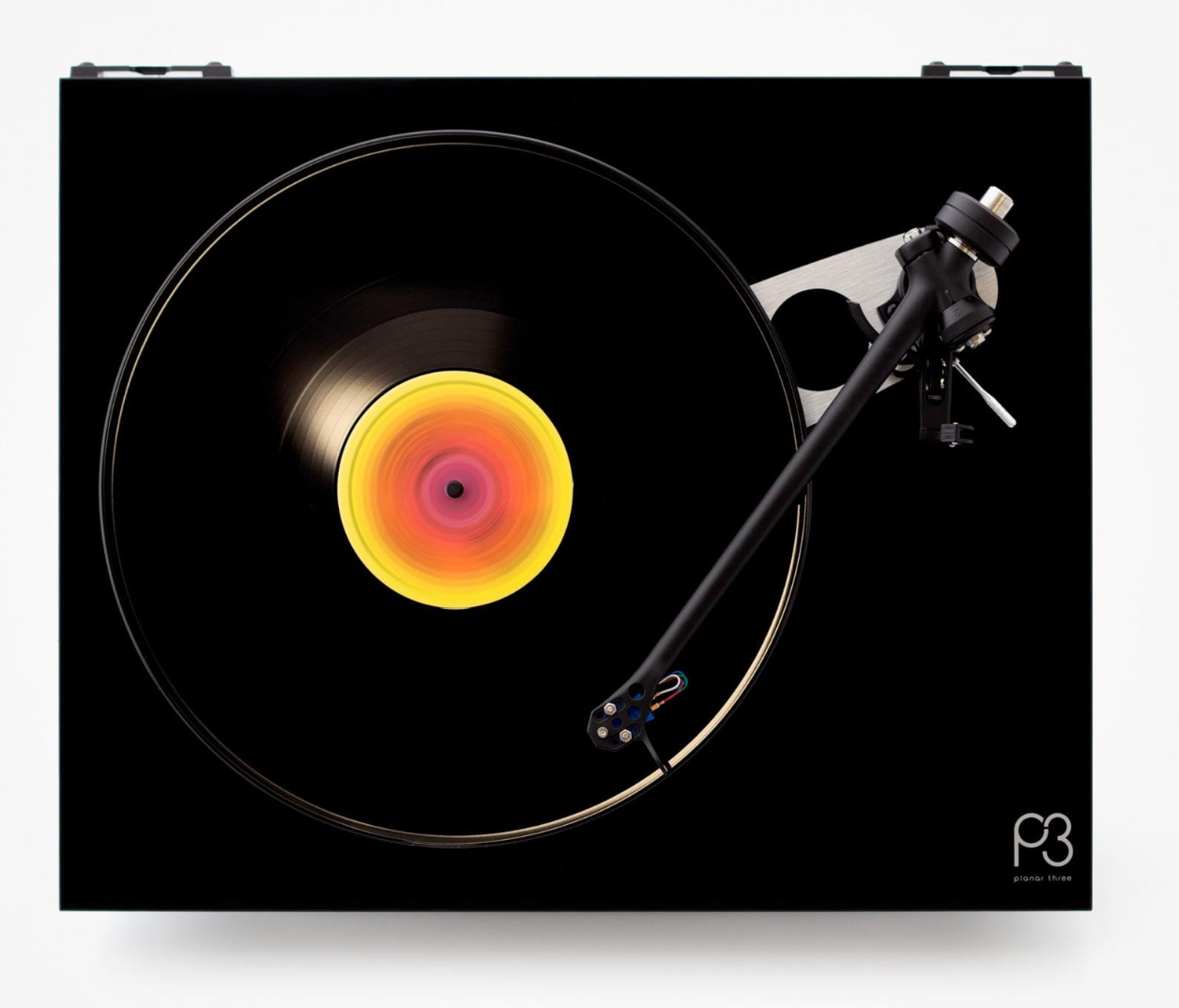 Rega Planar 3 Turntable in Gloss Black 