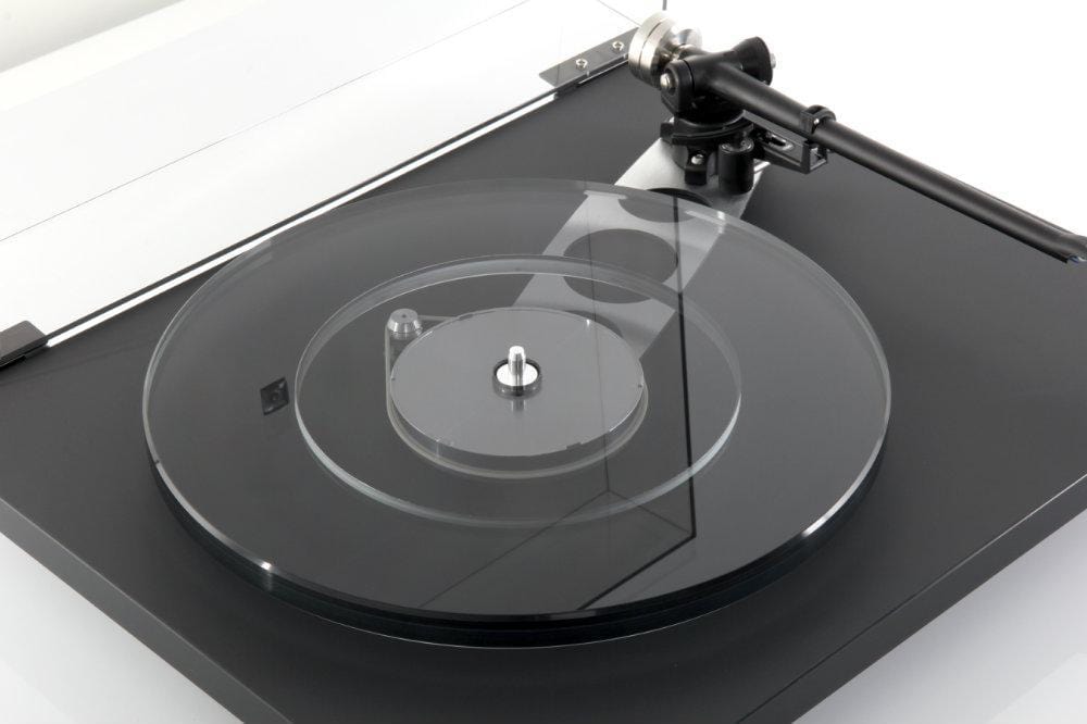 Rega Turntables Rega Planar 6 Turntable with Exact Cartridge