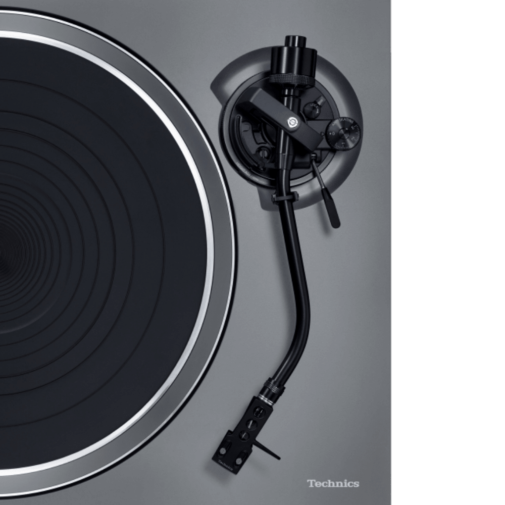 Technics SL-1500CS Delta Sigma Premium Class Direct Drive Turntable, tonearm closeup